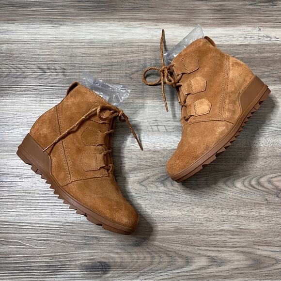 Sorel Evie Lace Camel Brown Suede Wedge Boots size 8.5 - Picture 3 of 10